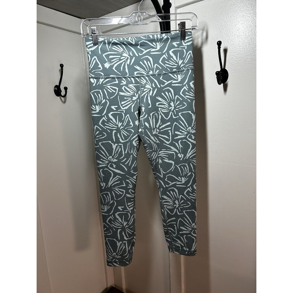 Athleta Women's Seafoam Green Floral Printed Pull On Cropped Leggings SZ Small